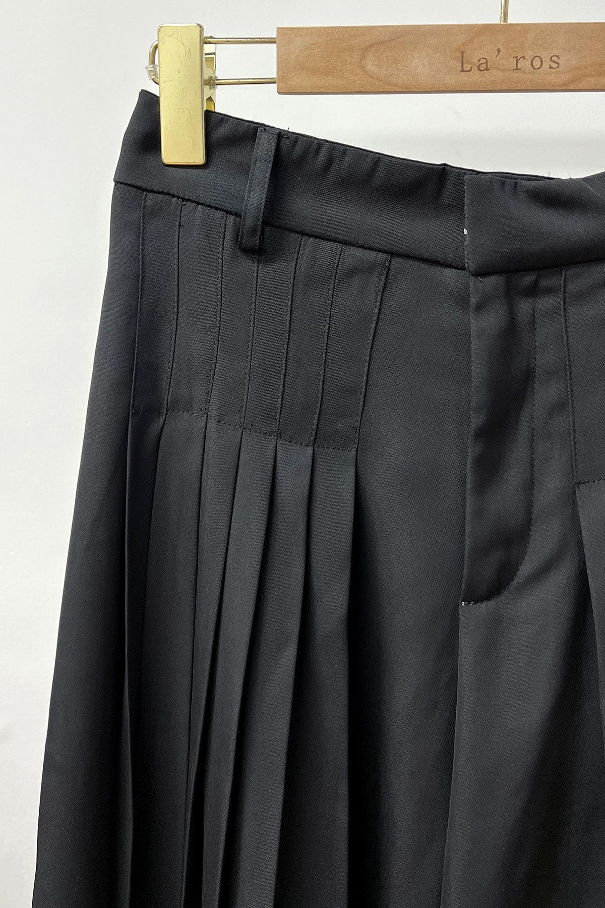 The Pleated Pant
