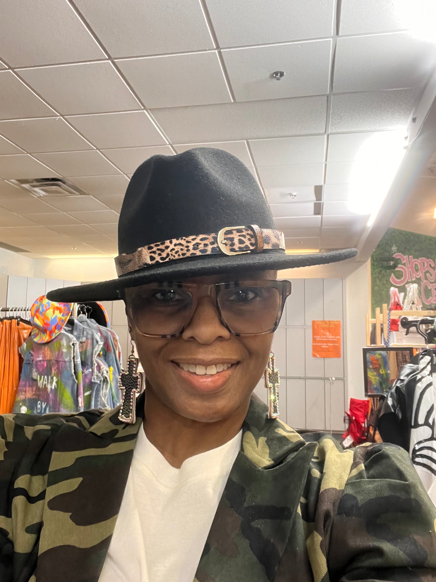 Smiley Fedora w/Leopard Trim