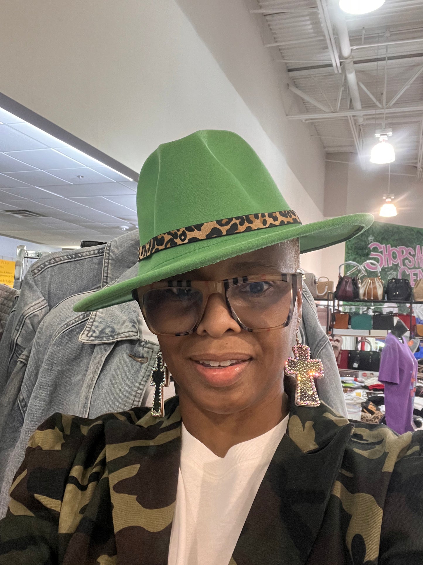 Smiley Fedora w/Leopard Trim