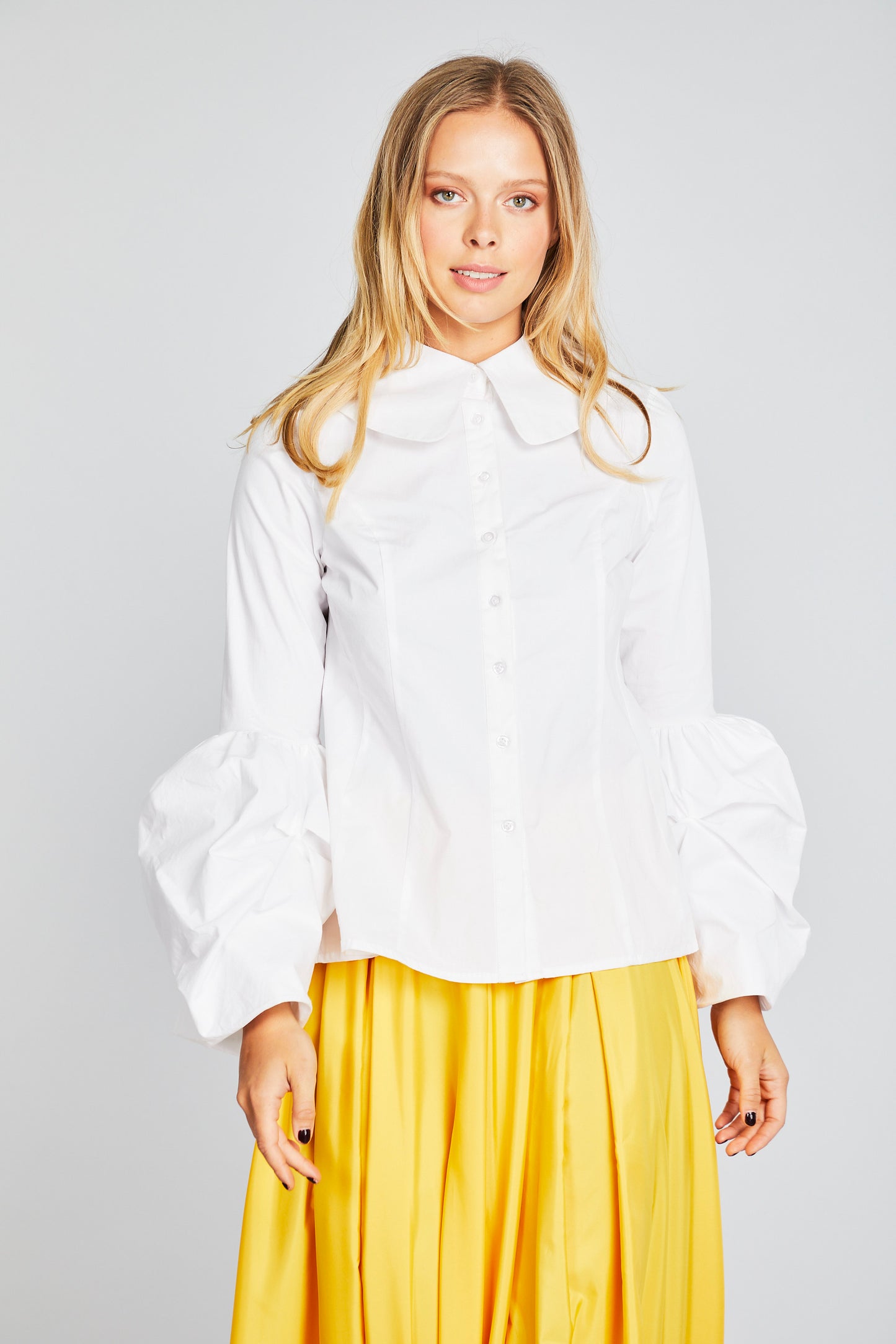Romantic Queen Balloon Sleeve Blouse
