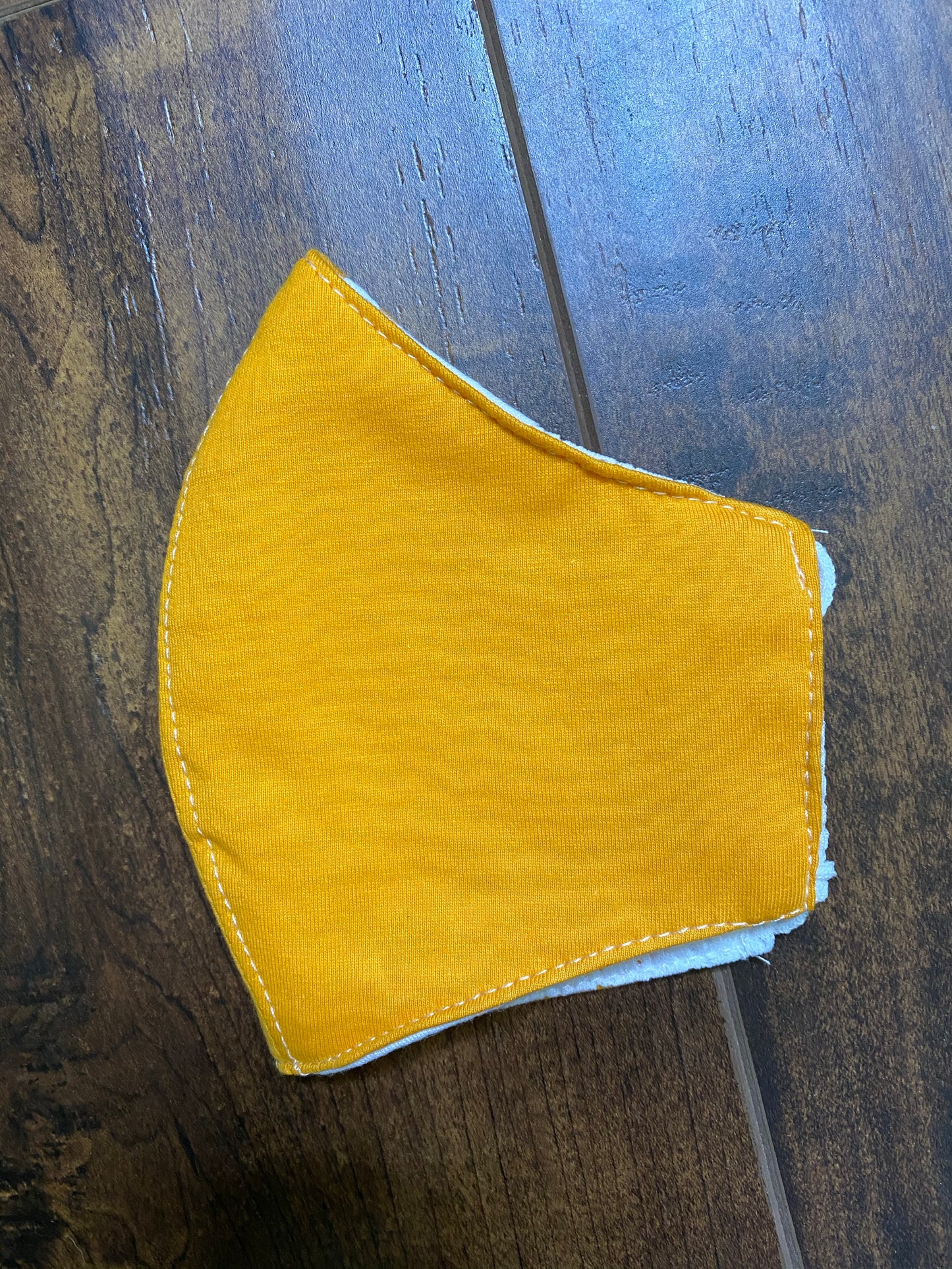 100% COTTON BREATHABLE FACE MASK WITH DISPOSABLE FILTER. ASSORTED COLORS