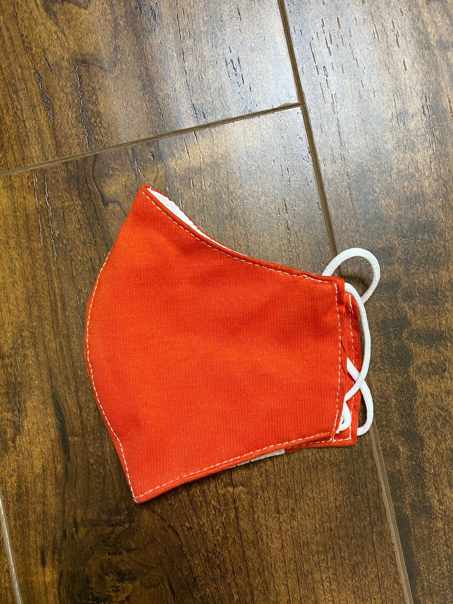 100% COTTON BREATHABLE FACE MASK WITH DISPOSABLE FILTER. ASSORTED COLORS