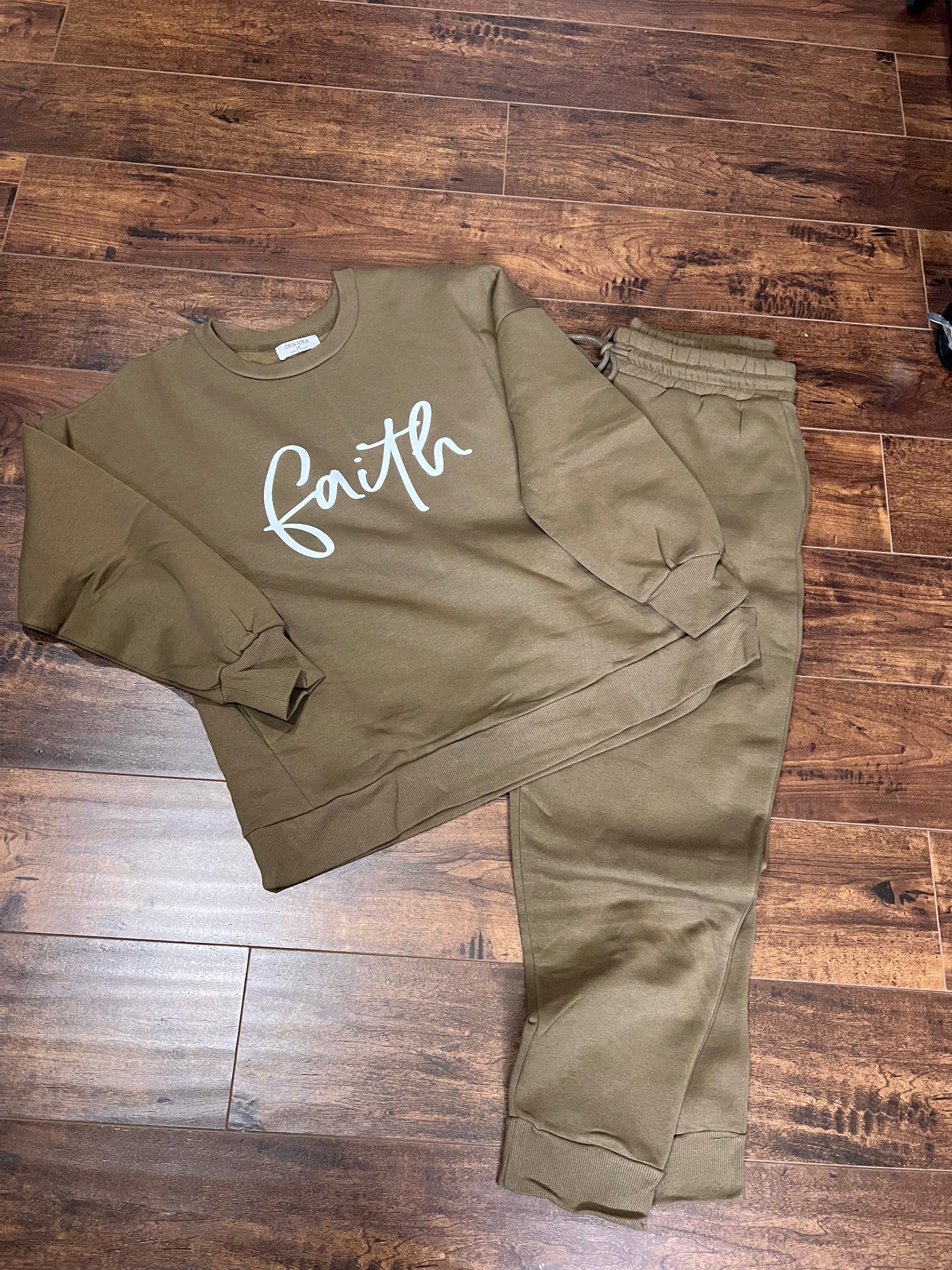 Faith Curvy Jogger Set