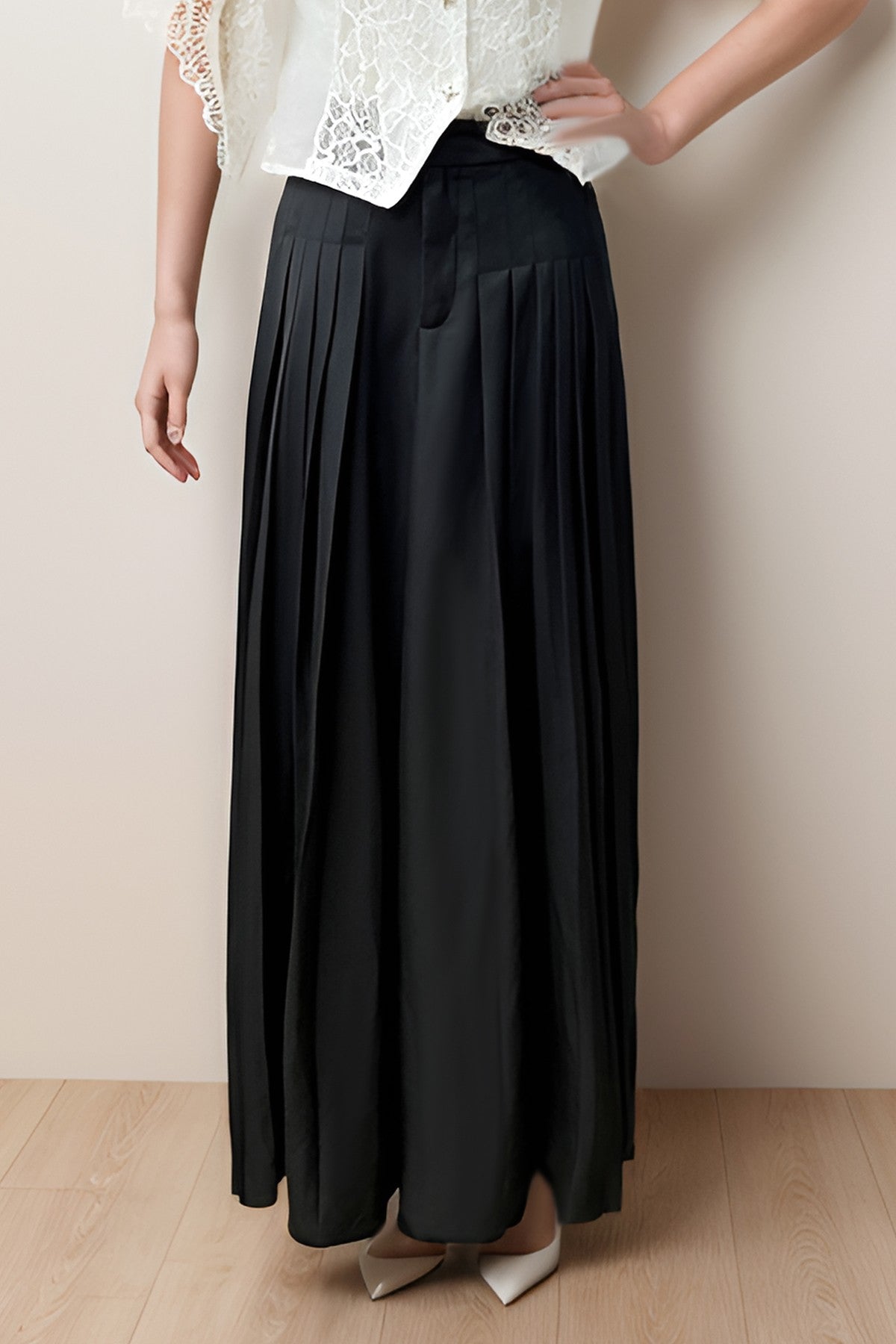 The Pleated Pant
